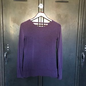 GapFit long sleeve sleeve workout top